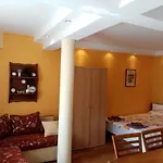 House Prodanovi Konukevi 4*