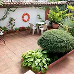 Konukevi House Prodanovi 4*
